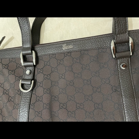 Gucci Purse - Picture 10 of 10